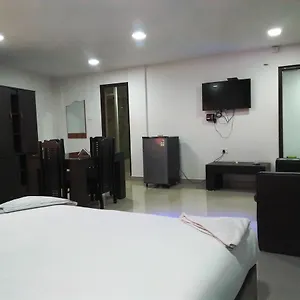 Hotel Hill View Tower, Mannarakkat