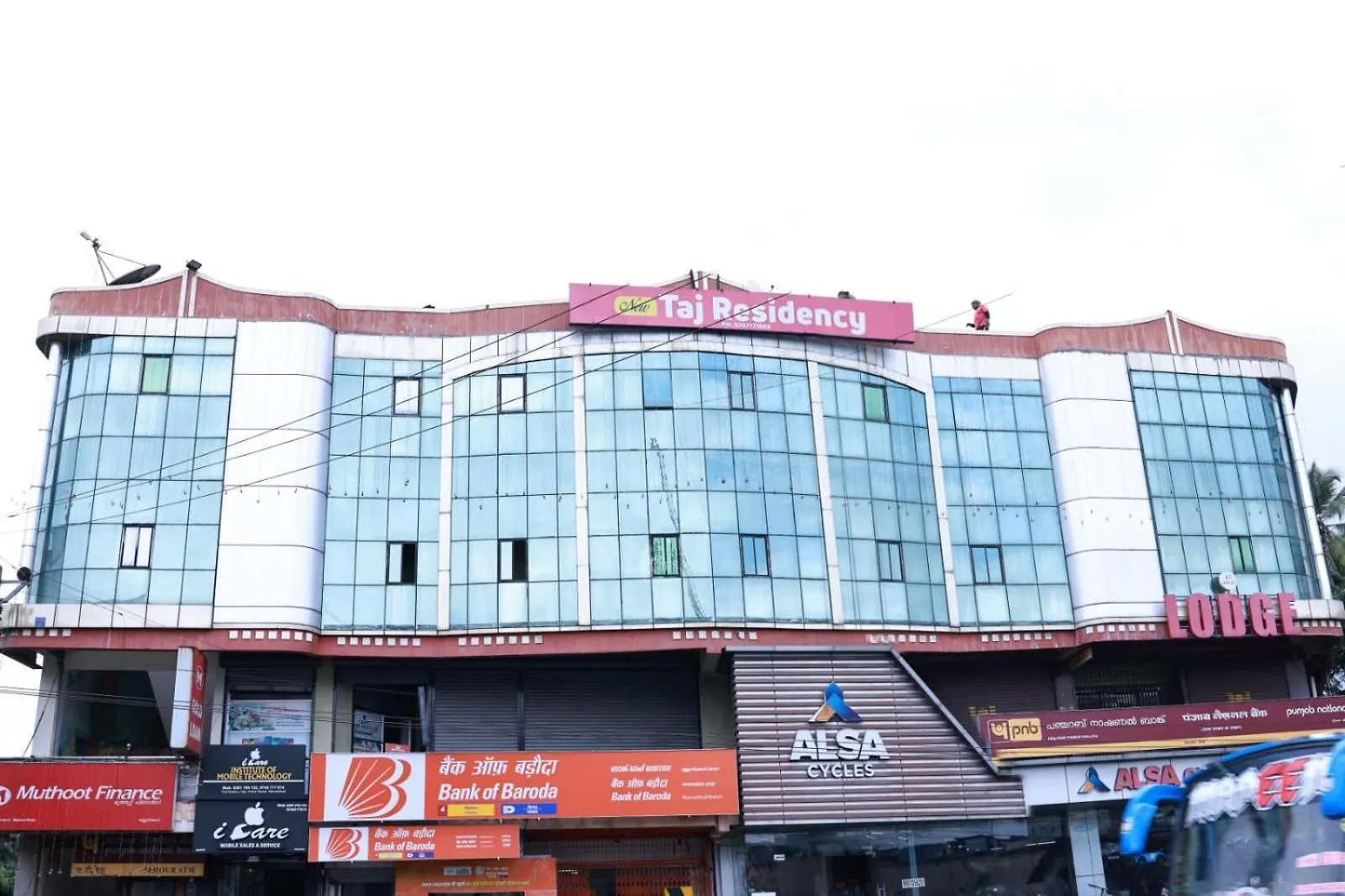 Taj Residency Villa Mannarakkat